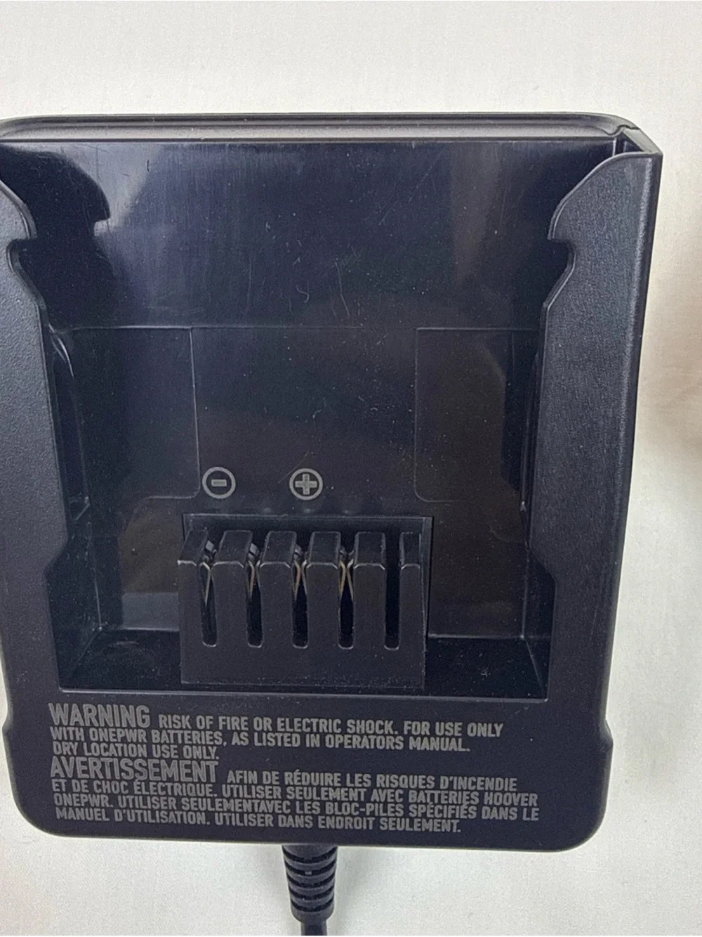 4Ah Black Lithium-Ion Battery Pack with Charger for Hoover Vacuum